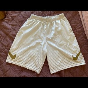 Athletic short